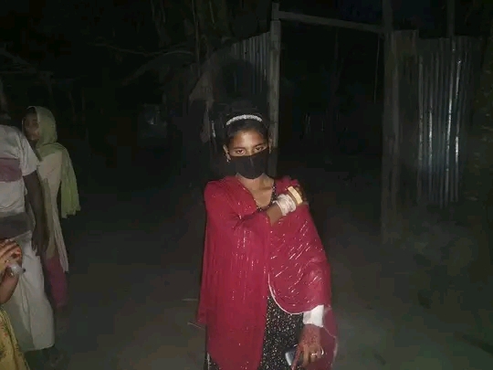 Allegation of rape of school girl in Gobindganj for marriage.